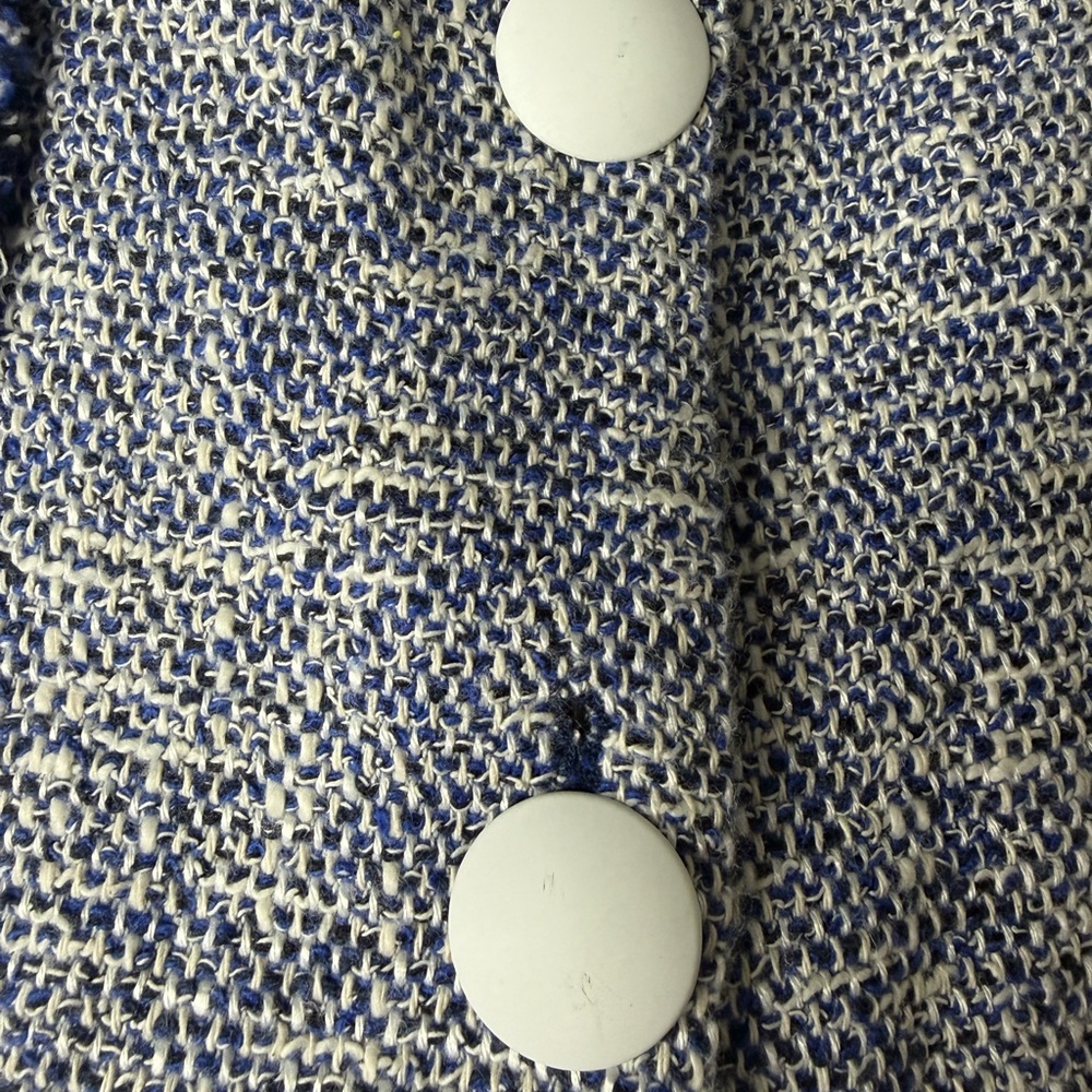 Zara Tweed Mini Skirt Blue White Button Front Frayed Hem Size Medium NWT 💛 - Picture 3 of 7